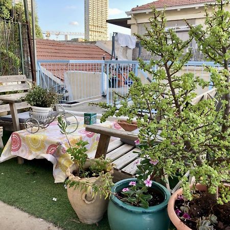 Neve Tzedek Original Style Apartments Тел Авив Екстериор снимка