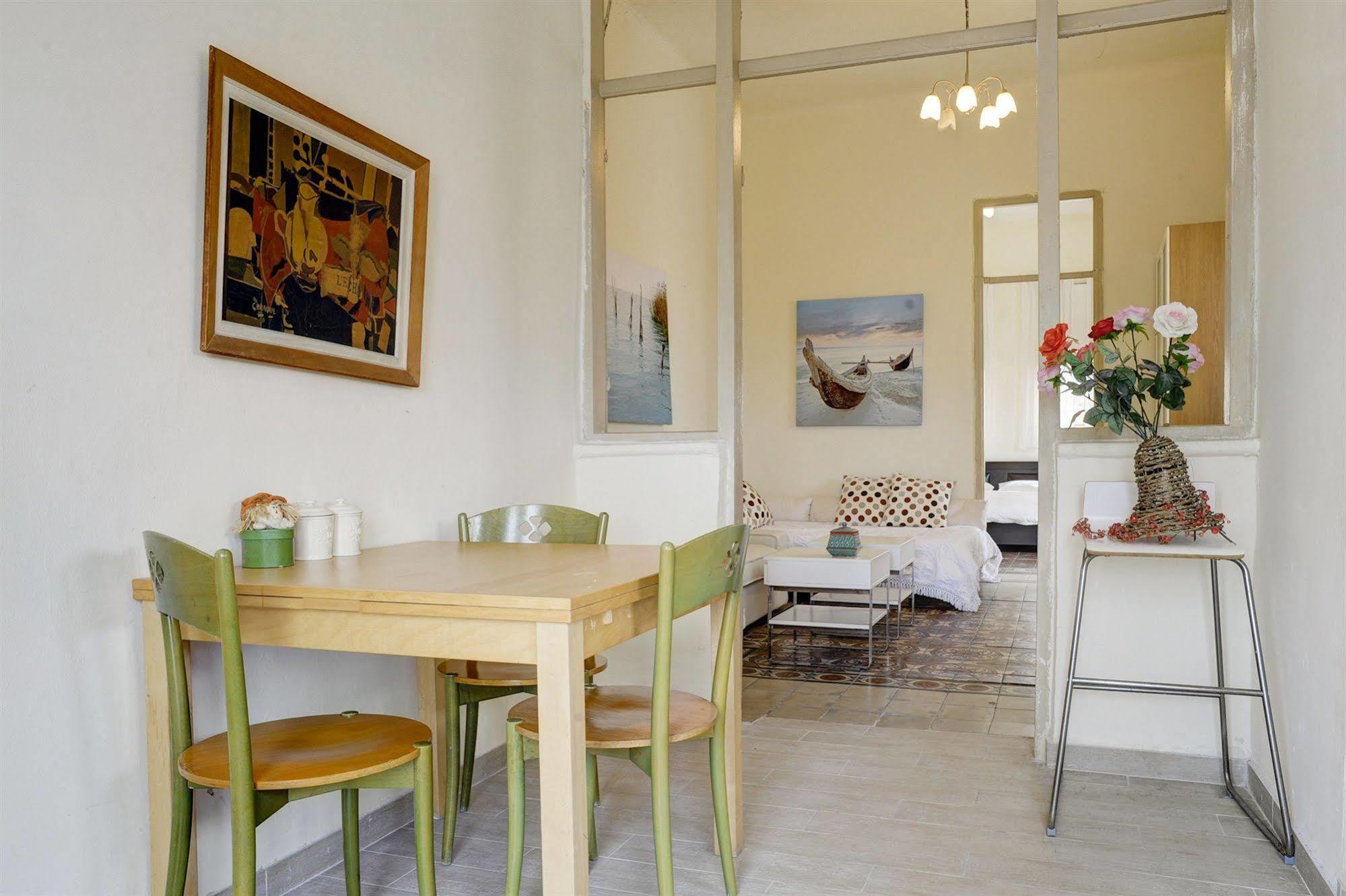 Neve Tzedek Original Style Apartments Тел Авив Екстериор снимка