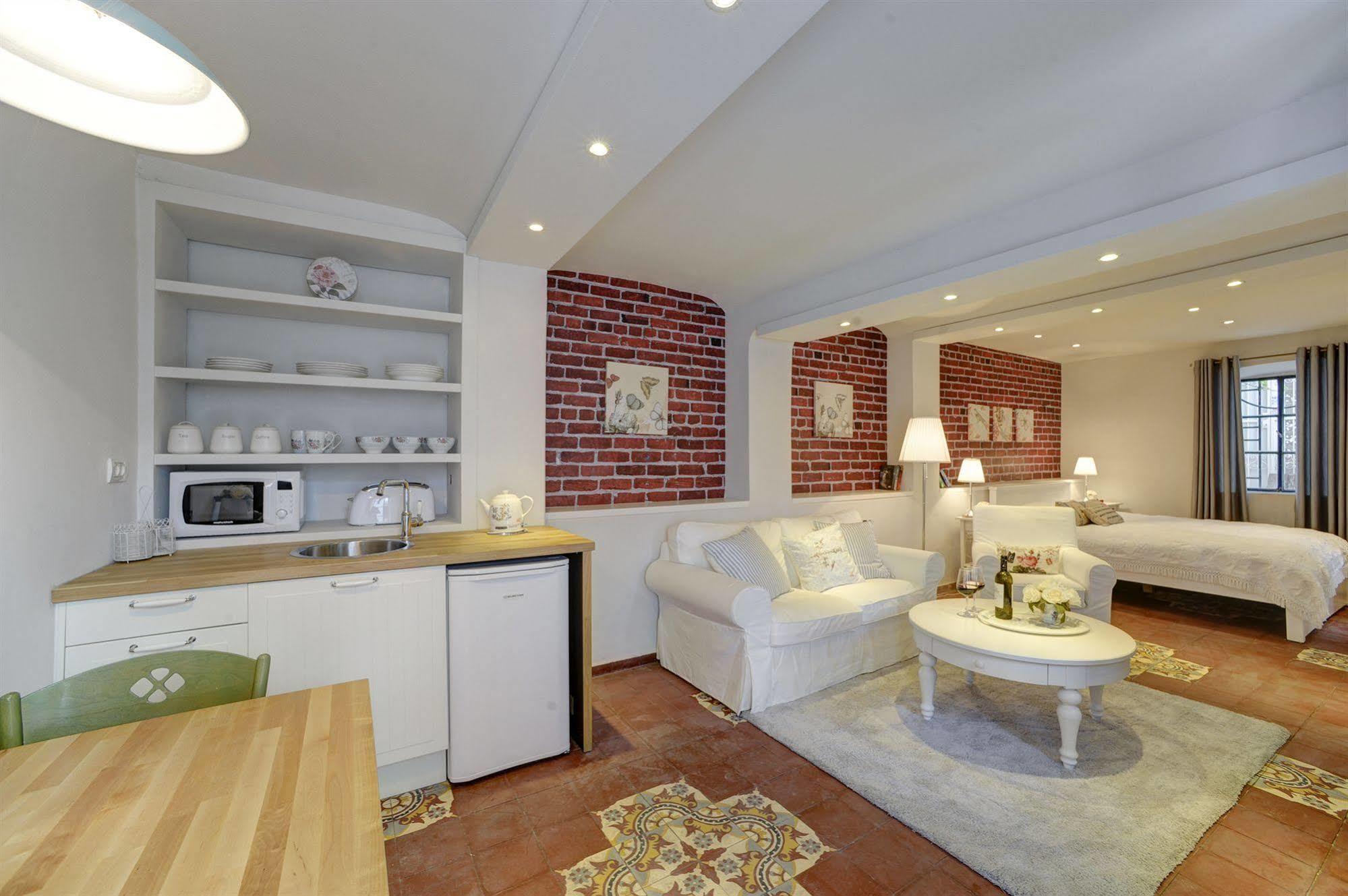Neve Tzedek Original Style Apartments Тел Авив Екстериор снимка